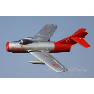 Модель самолета FreeWing MiG-15 PNP (серебристо-красный)