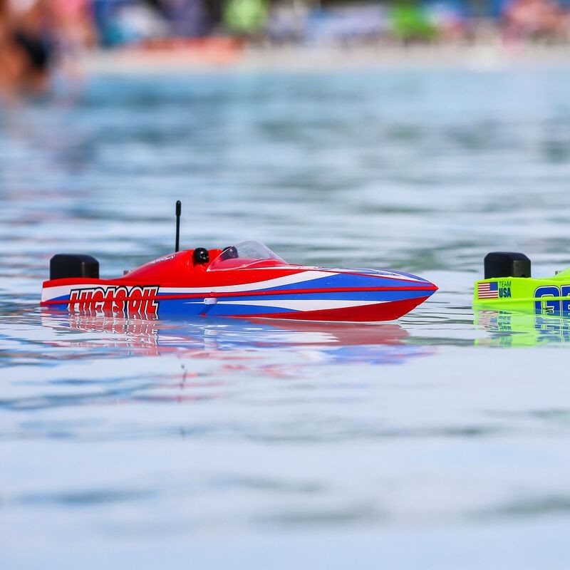 Радиоуправляемый катер ProBoat Lucas Oil 17" Power Boat Racer Deep-V RTR (красный)
