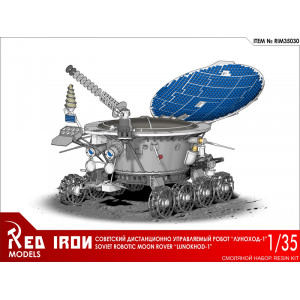 Сборная модель Red Iron Models Советский дистанционно управляемый робот Луноход-1, 1/35